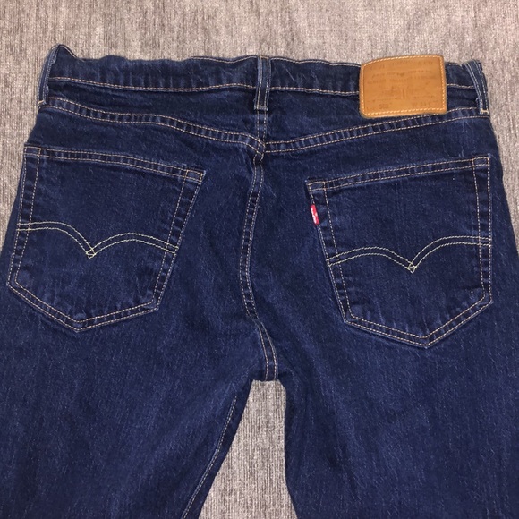 Men’s Levi Jeans - Picture 3 of 3
